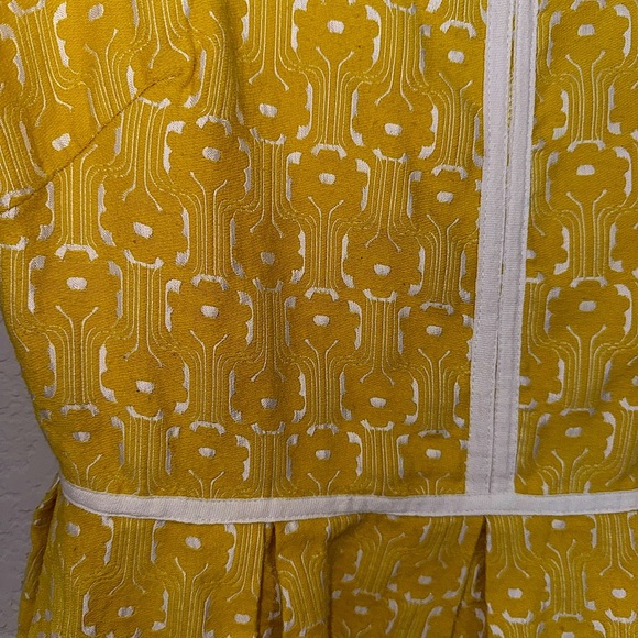 Max Studio Yellow Embroidered Dress Size 4 - Picture 3 of 3